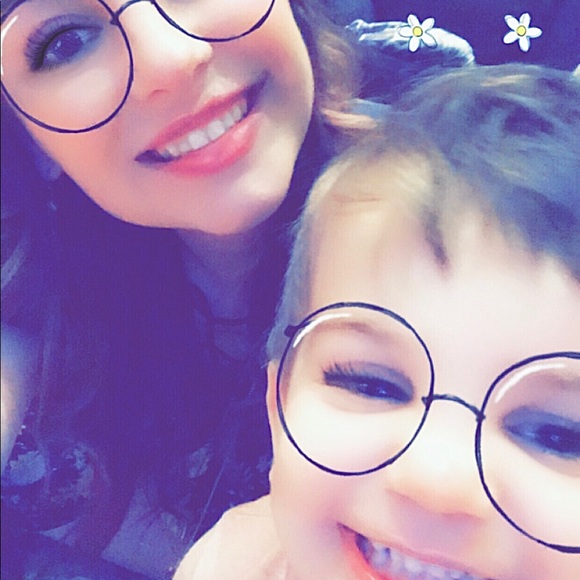 Meet your Posher, Kendahl - Picture 6 of 6